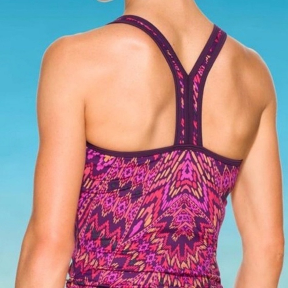 NWOT Athleta Multi Use Bra/Swim Hybrid Top